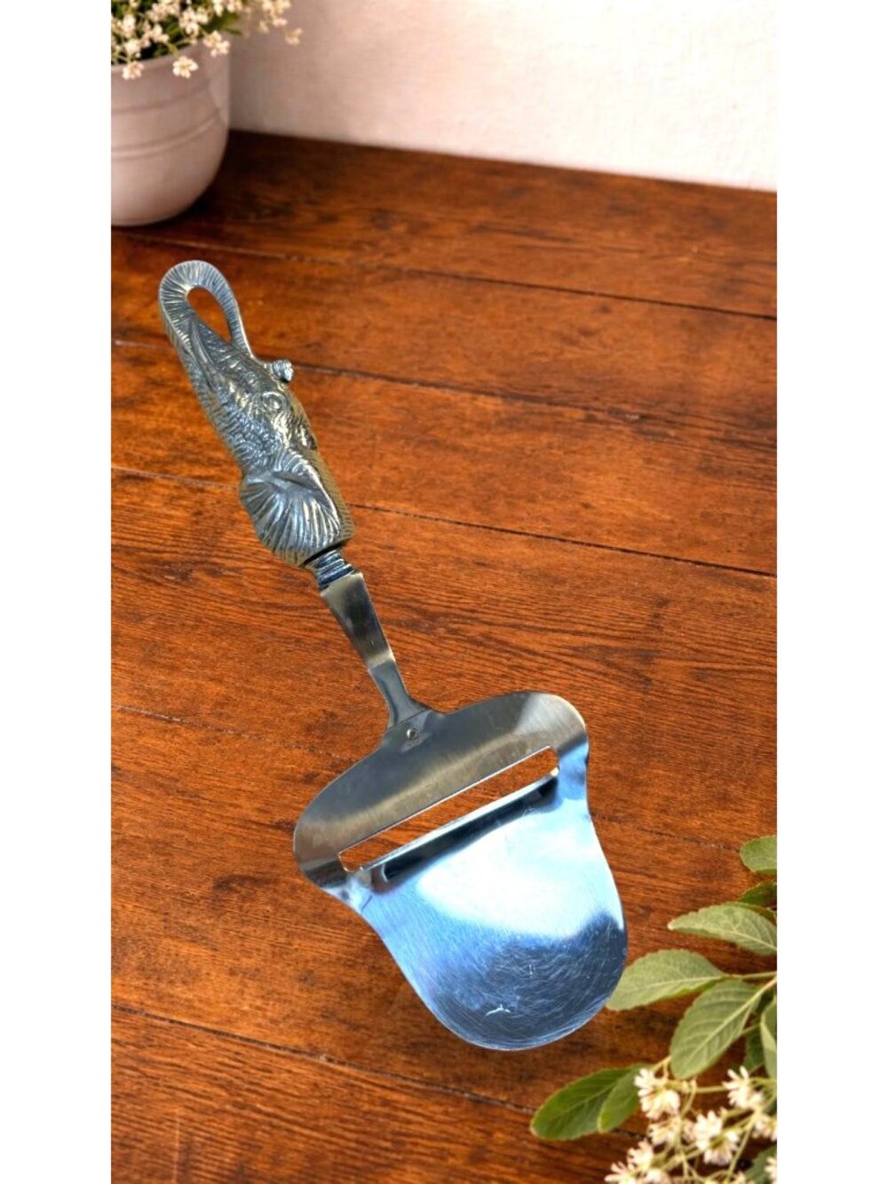 Vintage Elephant Cheese Slicer, Heavy Silver Tone Safari Cheese Plane, Charcuter - Picture 3 of 3